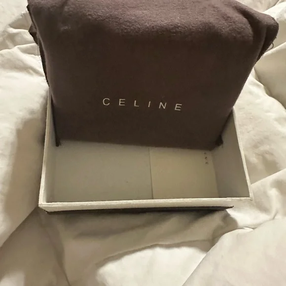 BEAUTIFUL Celine Wallet - Picture 14 of 15